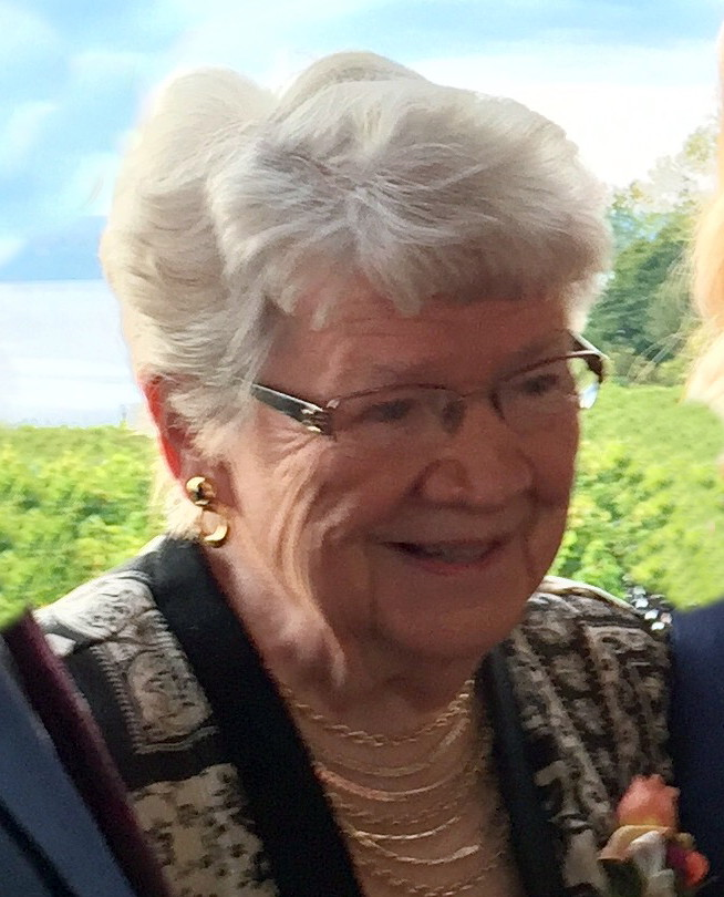 Esther Kubus
